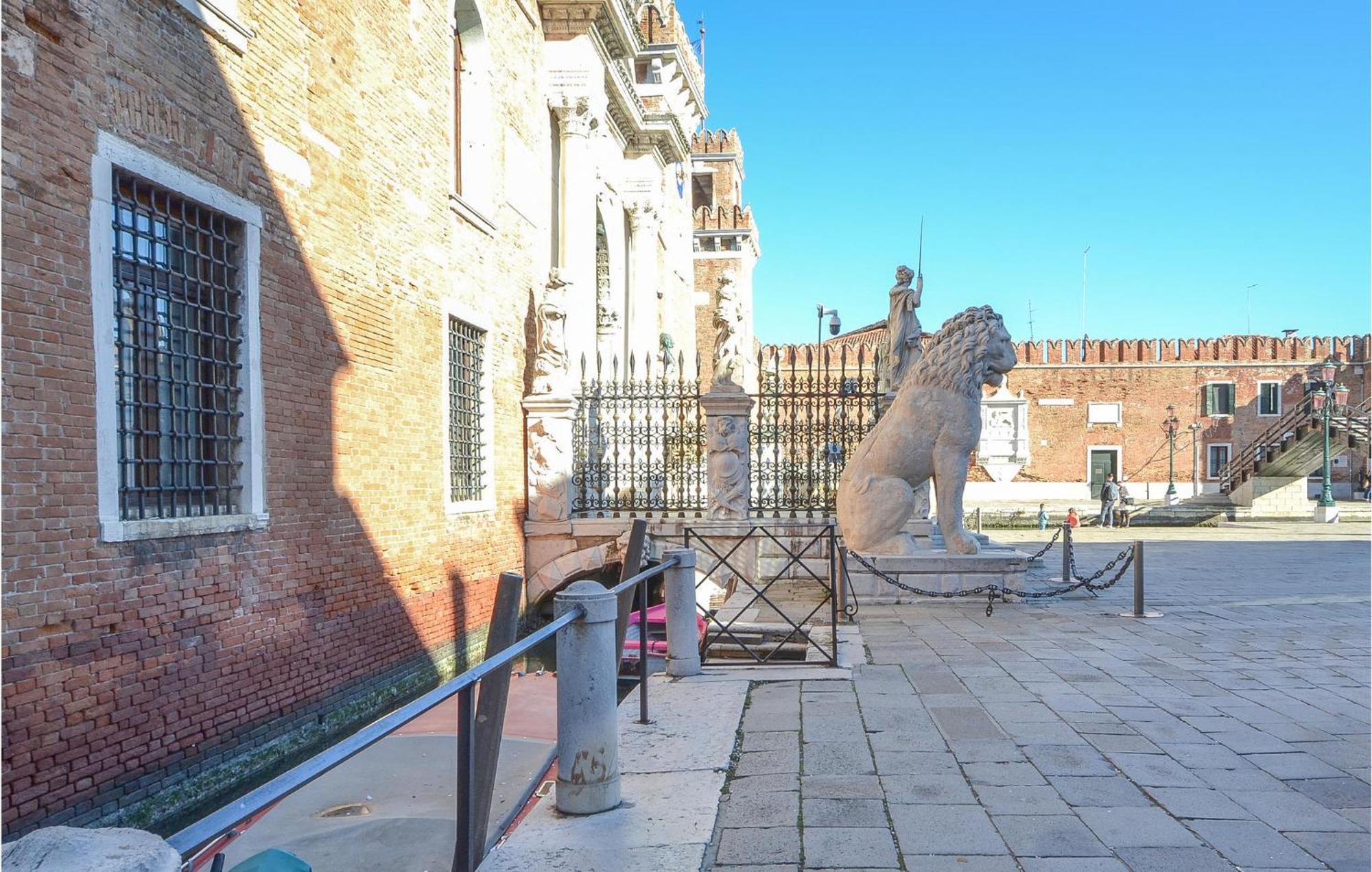 Stunning Apartment In Venezia With Kitchenette Ngoại thất bức ảnh